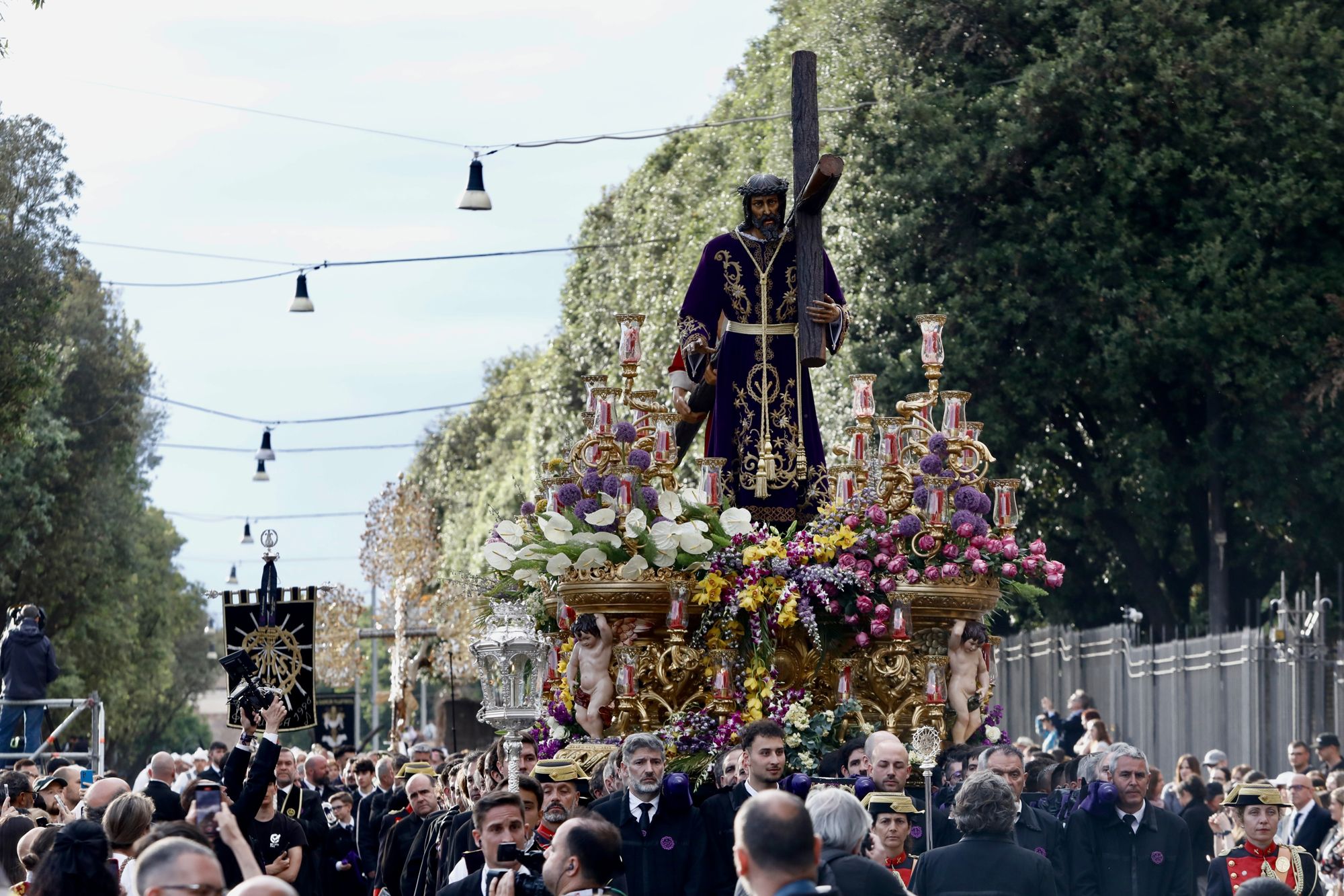 Gran procesión por el Jubileo de las Cofradías, en fotos