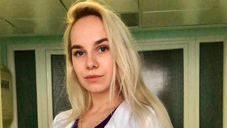 Viral: La enfermera rusa que atendió a pacientes de covid19 con ropa  interior es ahora modelo