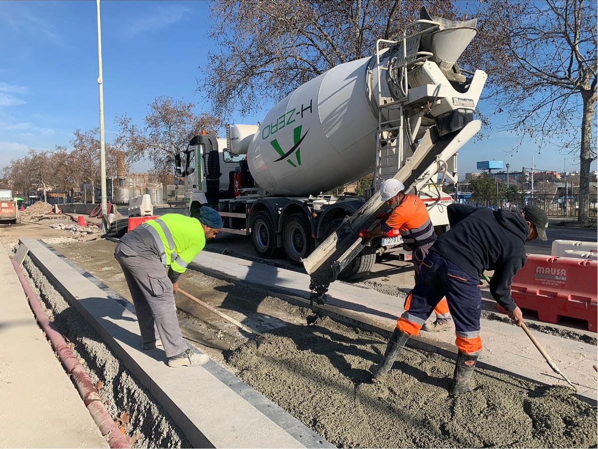 Carril bici en Sant Adrià, construido con áridos reciclados.
