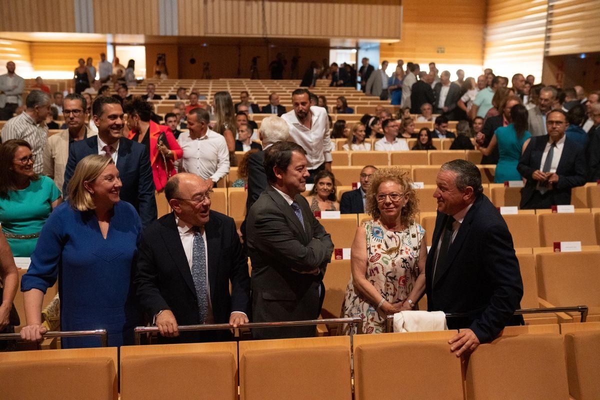 Entrega de los 35 Premios Mercurio y Vulcano, con la música de David Rivas