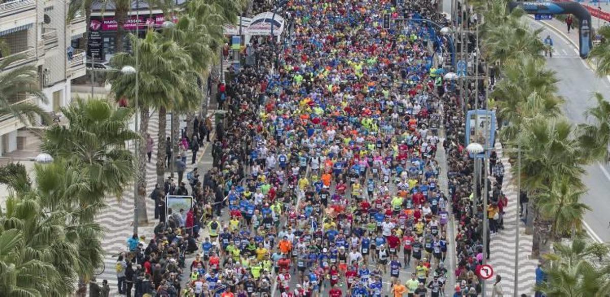 La fiesta del running abarrota la ciudad
