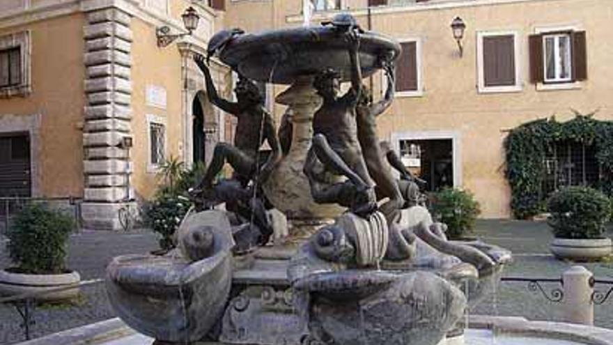 Fuente de las Tortugas, en la plaza Mattei, de Roma.