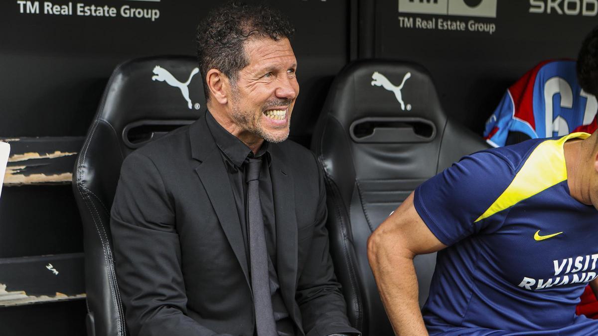 Simeone: “Estos chicos son un premio para el Atlético por el trabajo de Torres”