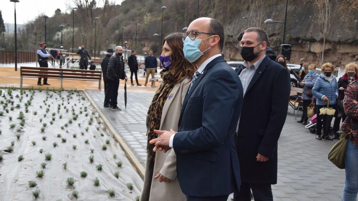 Laura Vilagrà, consellera de la Presidència, i David Font, batlle de Gironella, al nou espai | GUILLEM CAMPS