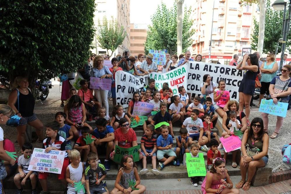 Manifestación de los padres de La Aljorra