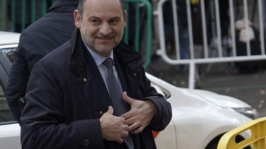 Caso Koldo: la UCO detecta sobres con dinero para Ábalos que no constan en las cuentas del PSOE