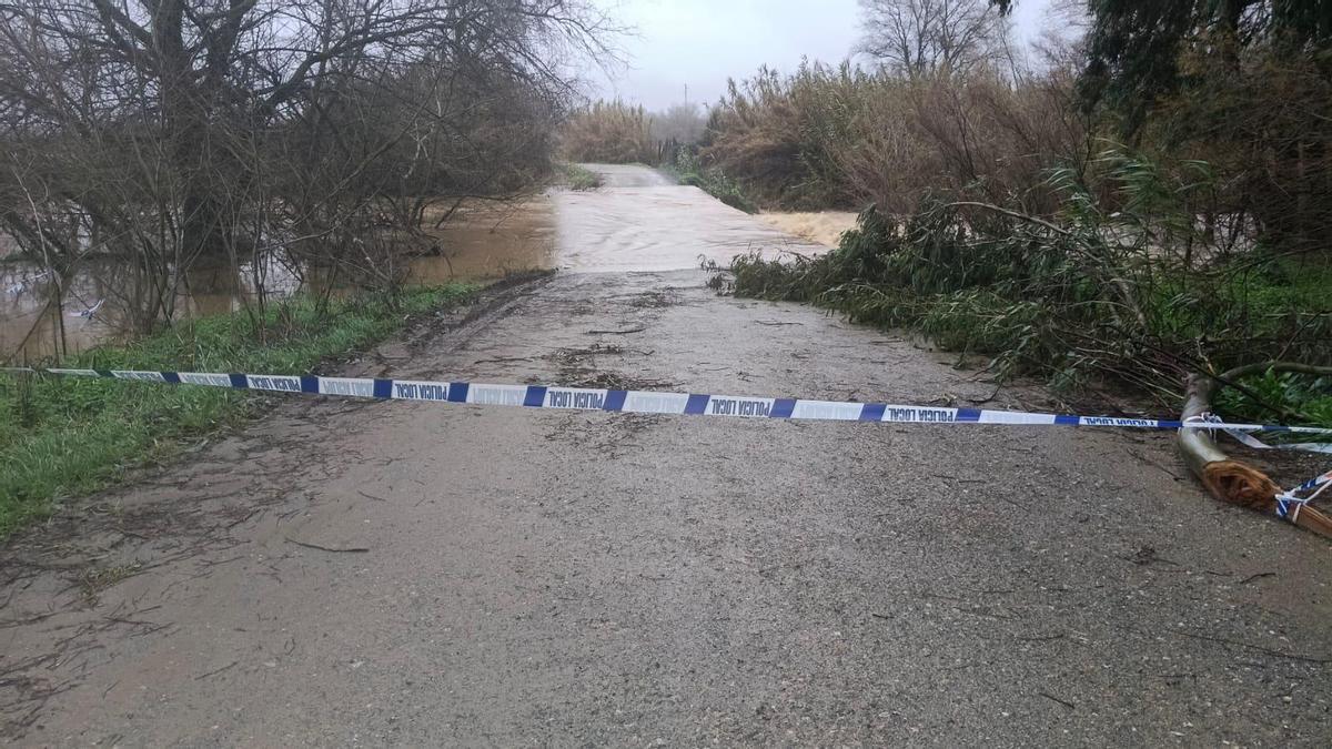 Caminos cortados en El Rocío.