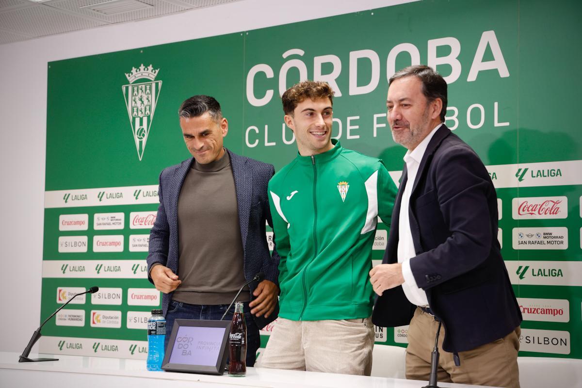 Mikel Goti, presentado como nuevo jugador del Córdoba CF