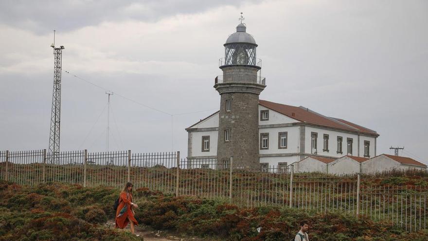 El faro de Cabo Peñas se someterá a un plan integral de reparación y mejoras