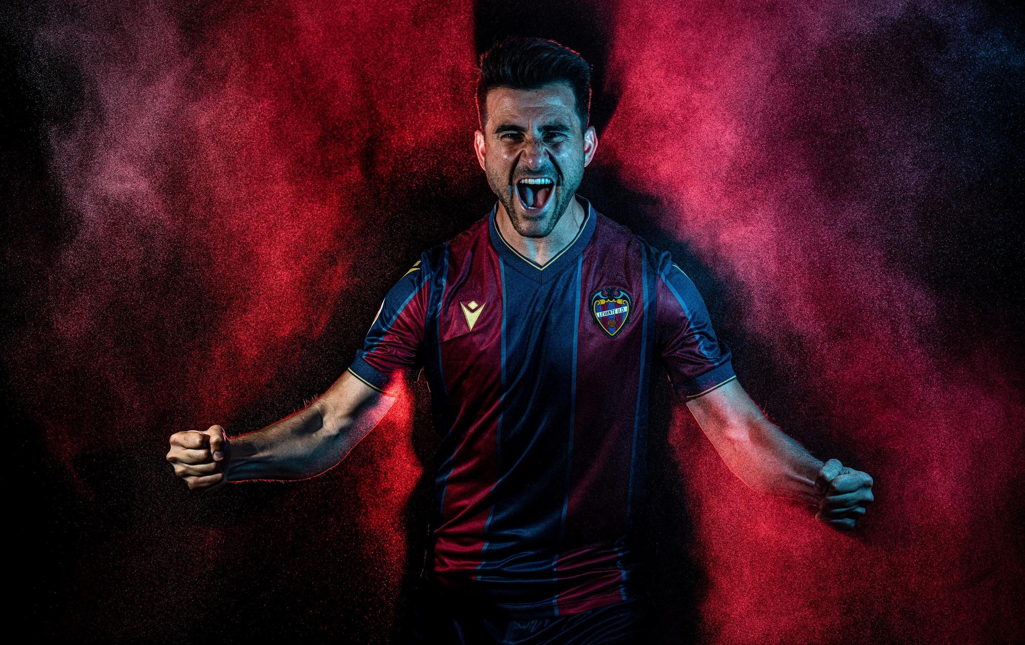 La nueva camiseta del Levante, al detalle