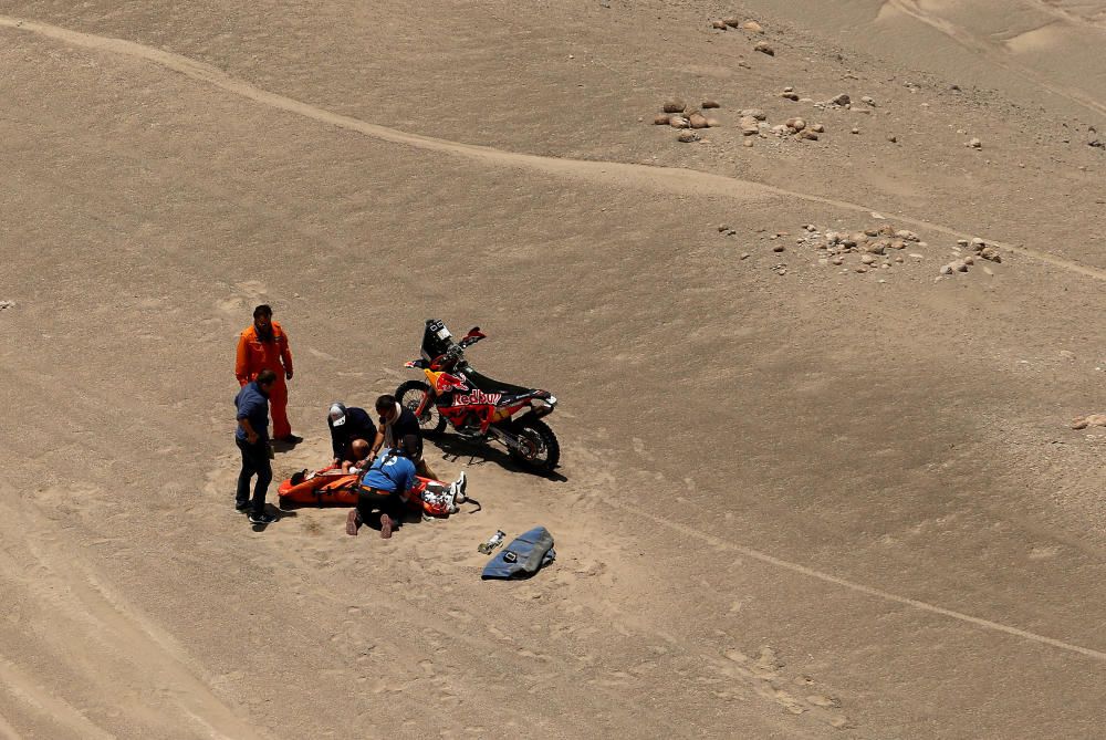 El líder del Dakar, evacuado en helicóptero