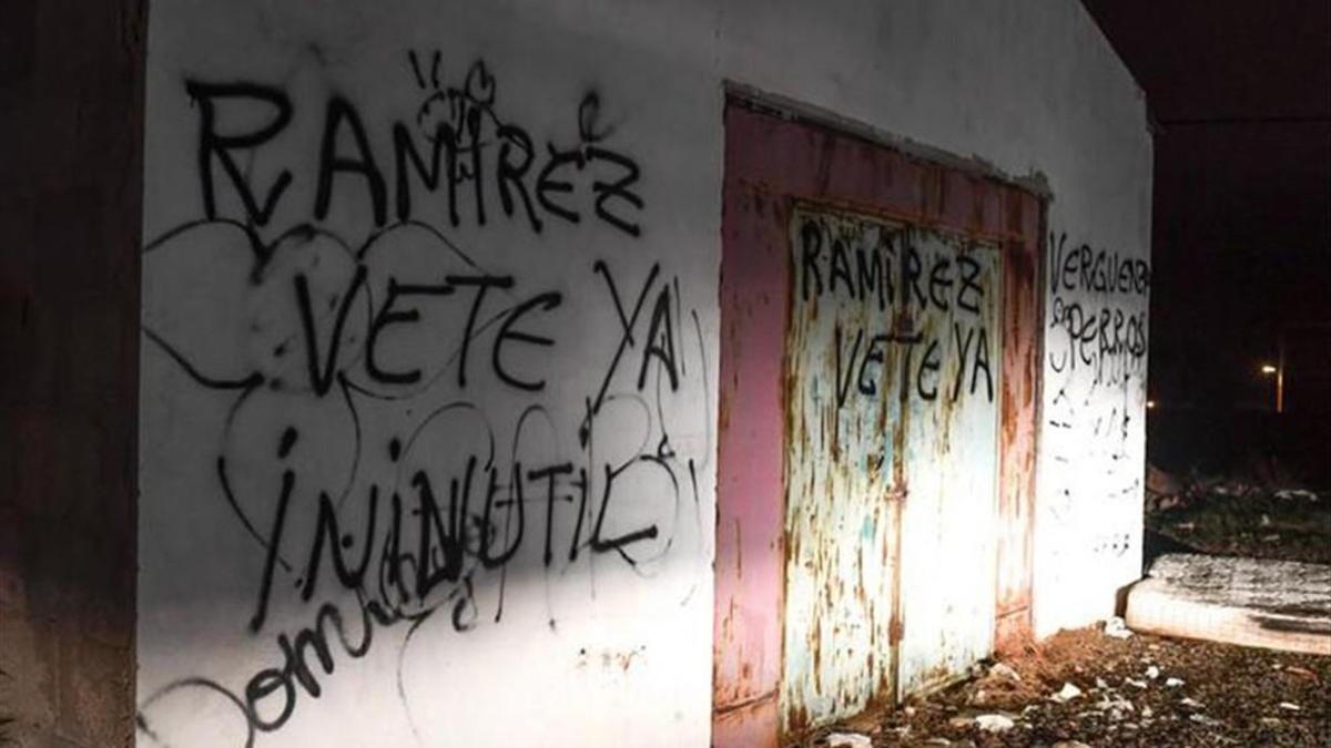 Pintadas contra el presidente de la UD Las Palmas, Miguel Ángel Ramírez