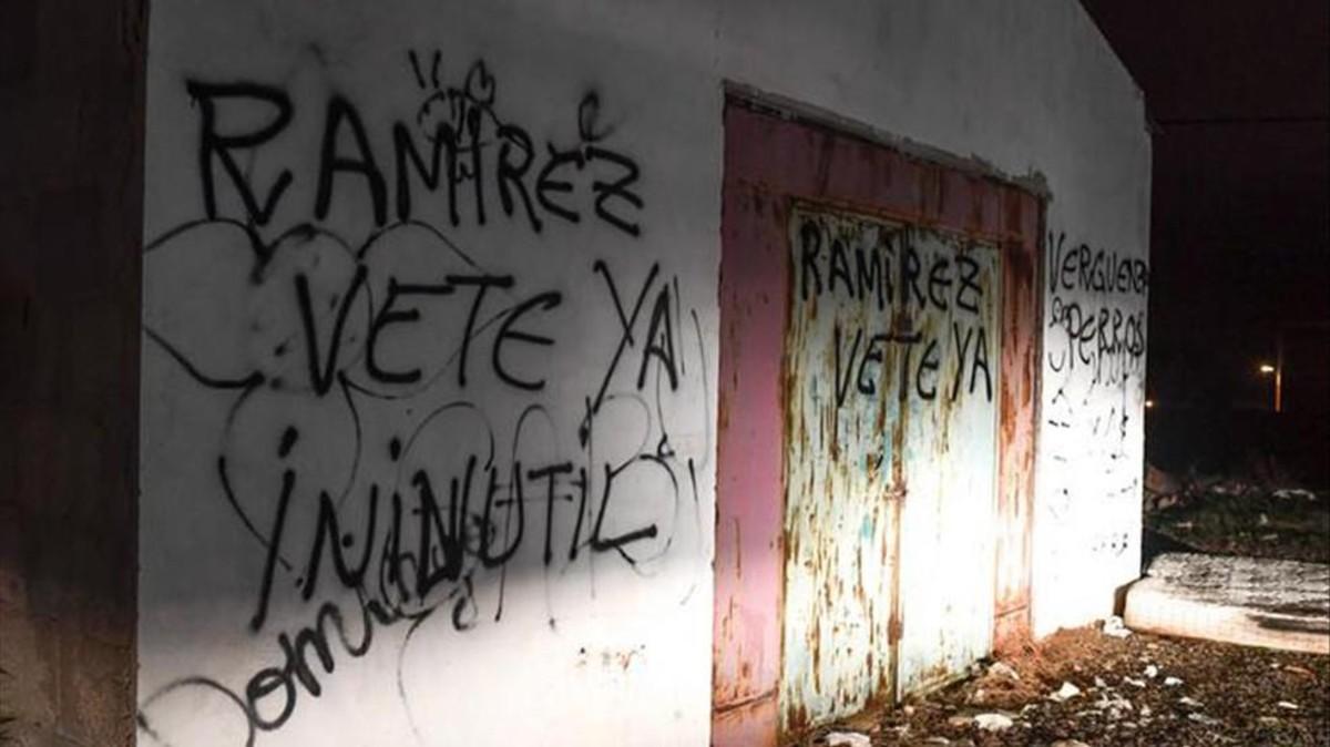 Pintadas contra el presidente de la UD Las Palmas, Miguel Ángel Ramírez