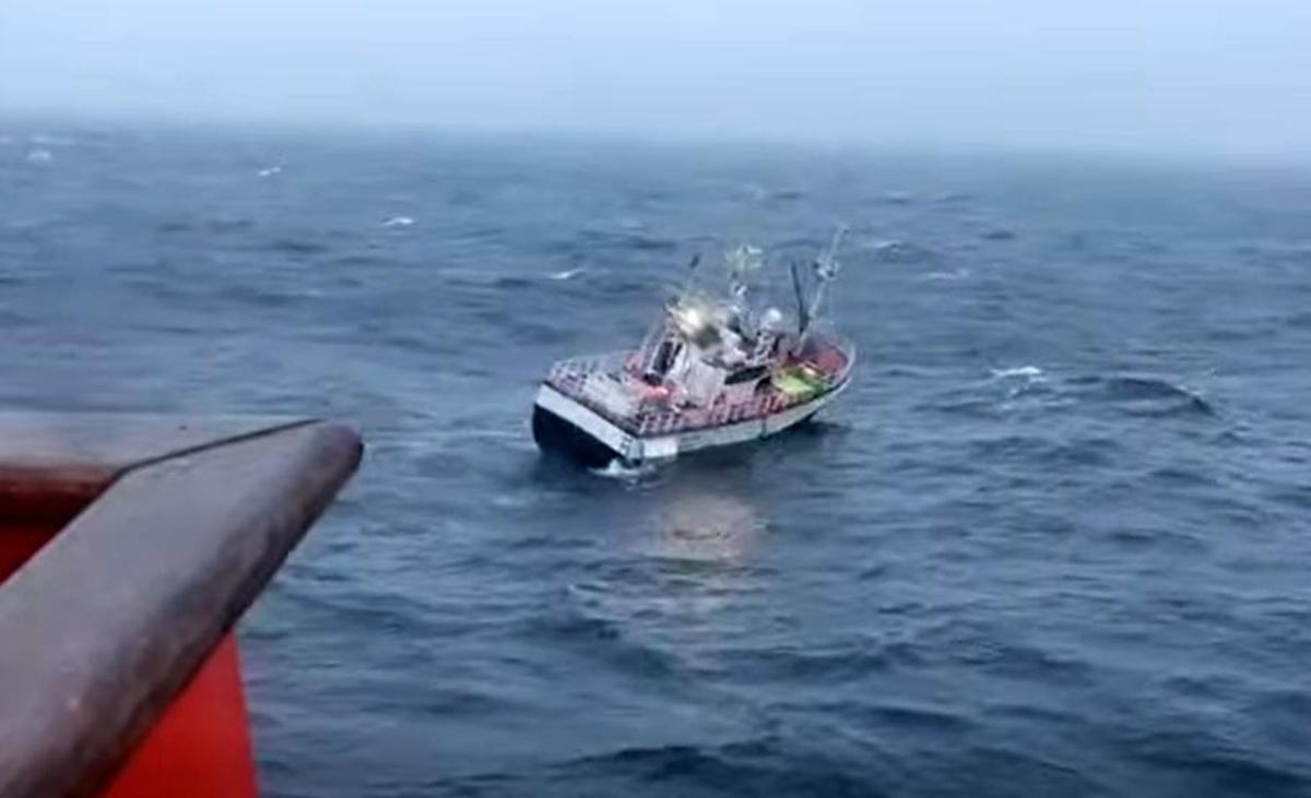 Estado del pesquero 'Izoit' esta mañana.