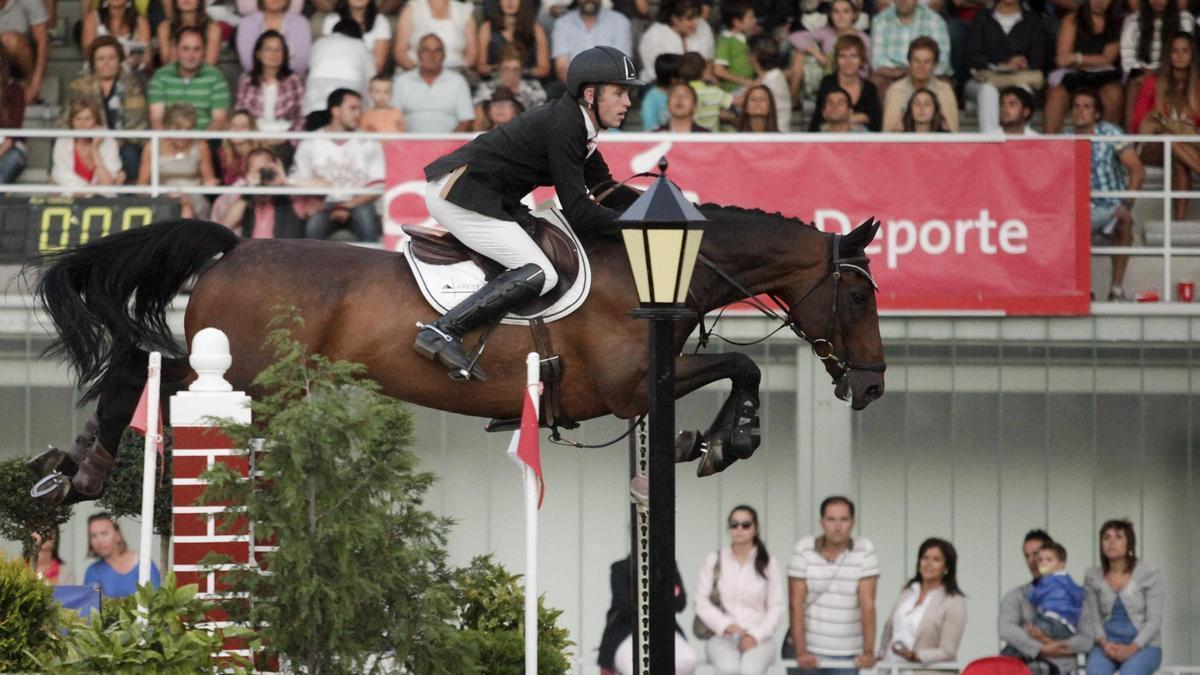 Scott Brash, en una de sus visitas a Las Mestas.