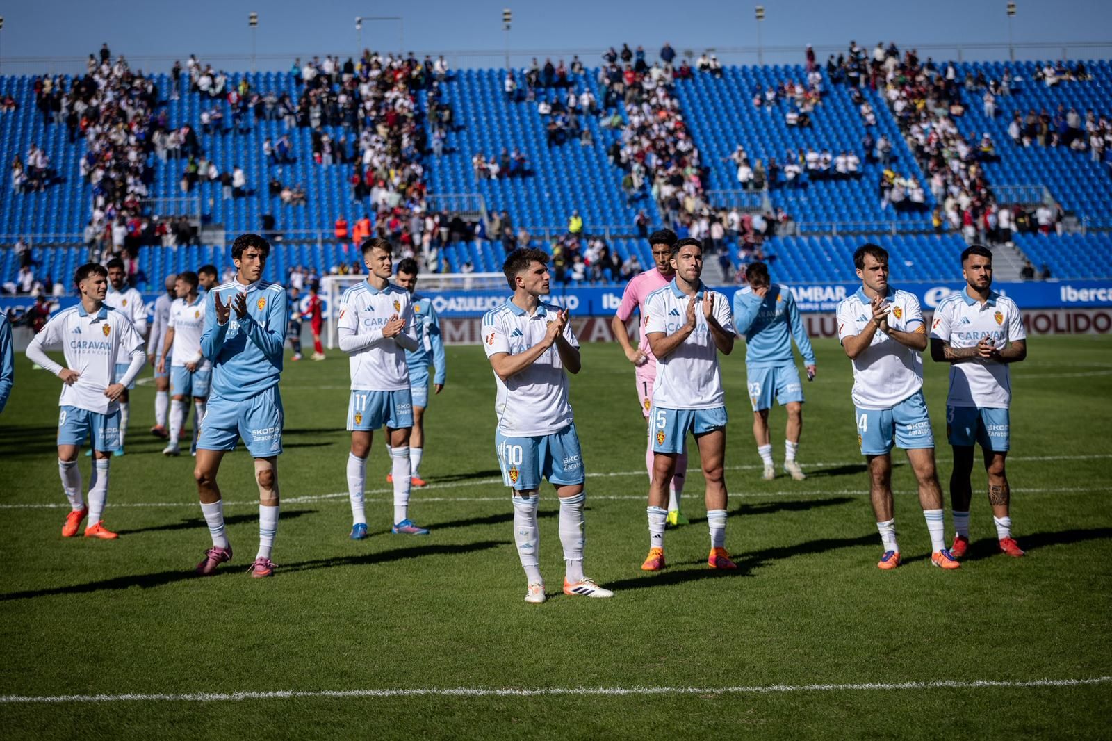 En imágenes | El Real Zaragoza, sin fiestas en el Ibercaja Estadio ante el Córdoba