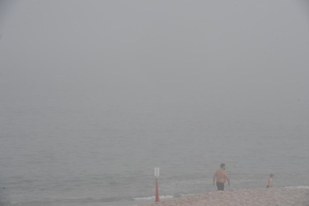 A Coruña bajo el filtro de la niebla
