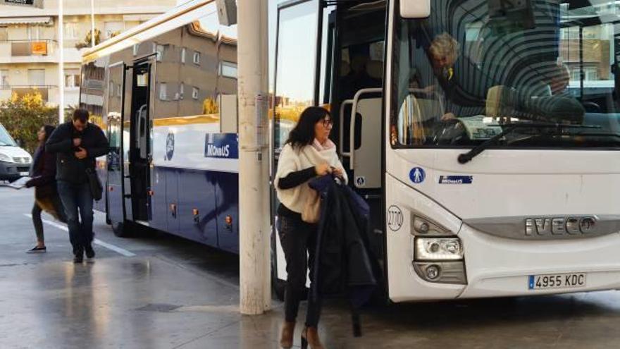 Monbus opera la línia pública entre Manresa i Barcelona