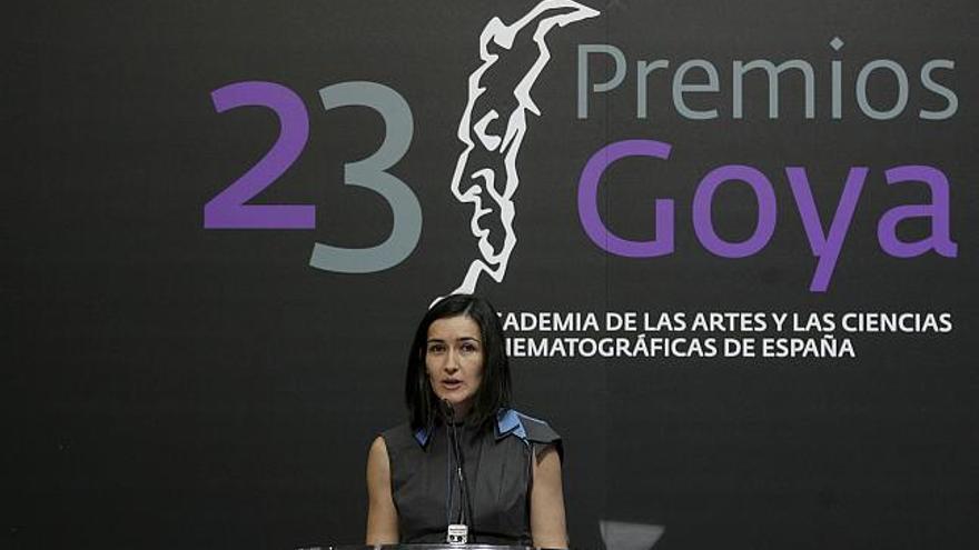 La presidenta de la Academia de Cine, Angeles González Sinde, durante su intervención en la tradicional recepción de la Comunidad de Madrid a los candidatos de los XXIII Premios Goya que por primera vez tuvo lugar por la mañana.