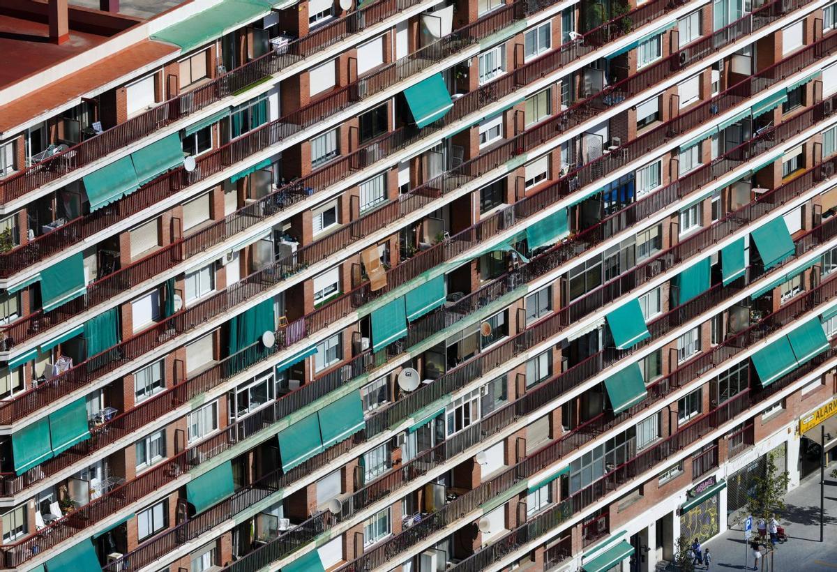 BCN llança una nova ajuda al lloguer per a més grans de 55 anys