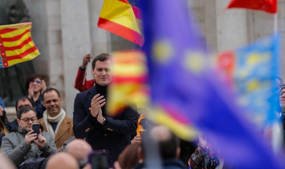 Acto de Ciudadanos en la plaza del Patriarca