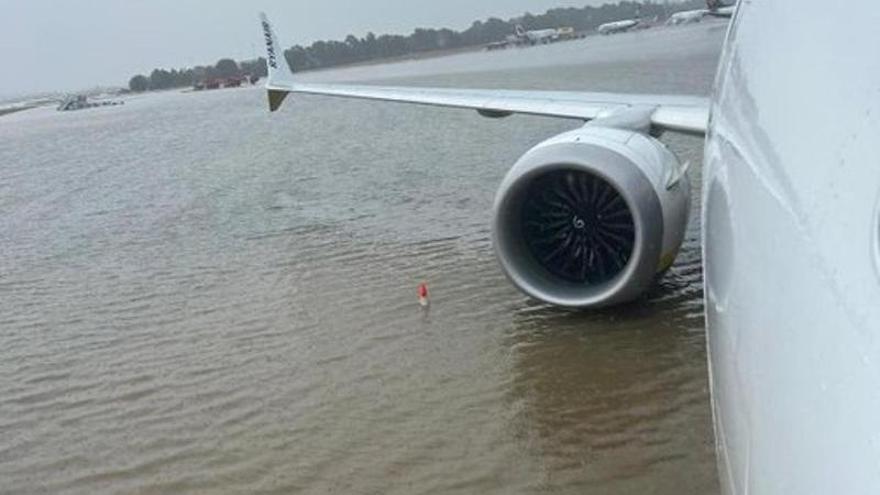 L&#039;aeroport de Palma s&#039;inunda i queden suspesos tots els vols