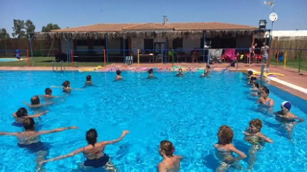 Los cursos de aquaerobic se clausurarán el día 22 con una jornada festiva en Coria