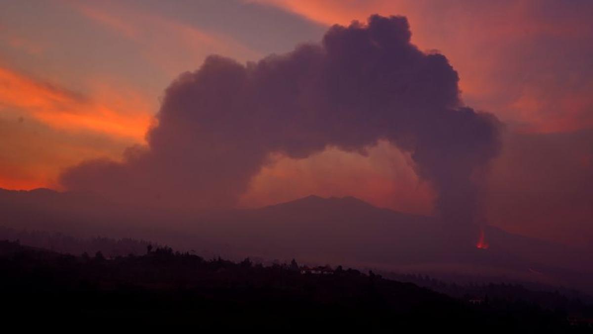 La superficie afectada por la lava del volcán de La Palma aumenta hasta las 471,8 hectáreas