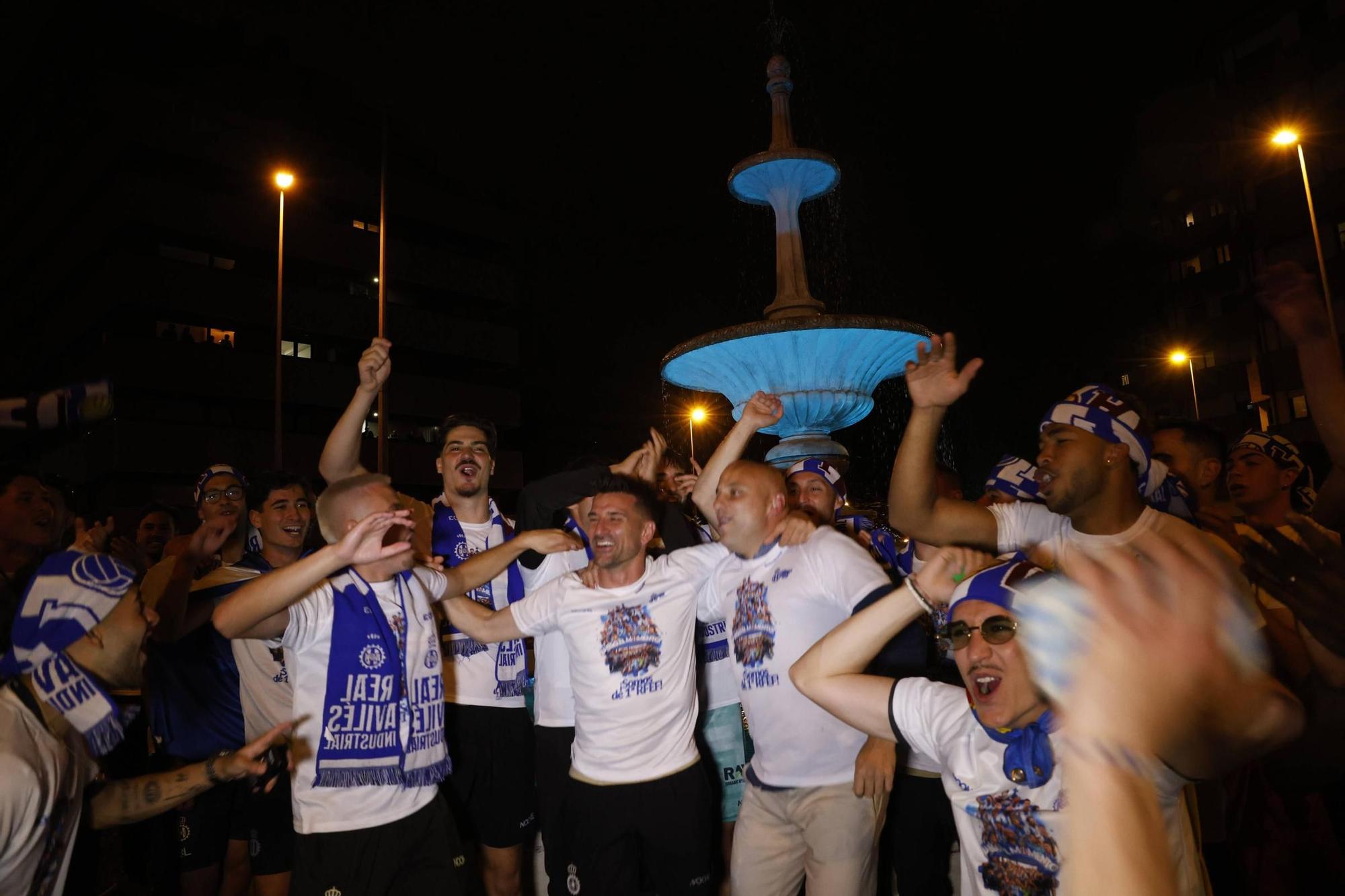 EN IMÁGENES: Locura en las calles de Avilés por el ascenso