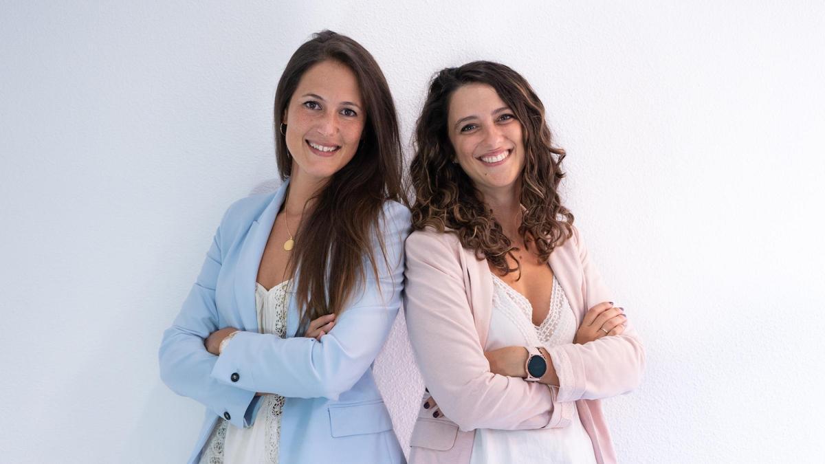 Cristina Sarabia y Cristina Pérez, psicólogas de la Unidad de Psicología de HLA Clínica Vistahermosa.