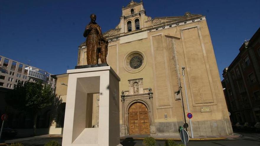 Visita guiada para adultos desde la plaza de Santo Domingo