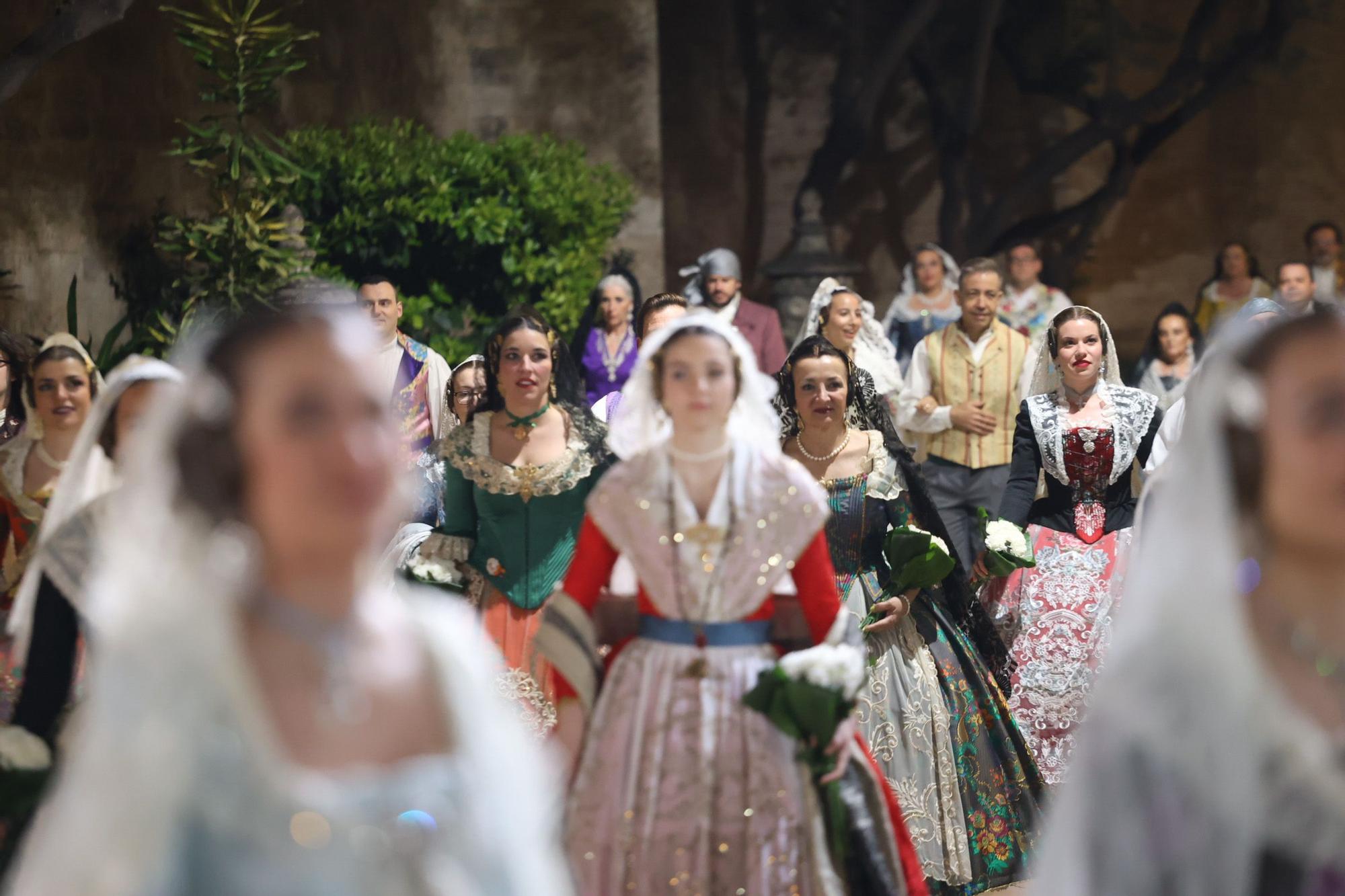 Búscate en el segundo día de la Ofrenda en la calle San Vicente entre las 21 y las 22 horas