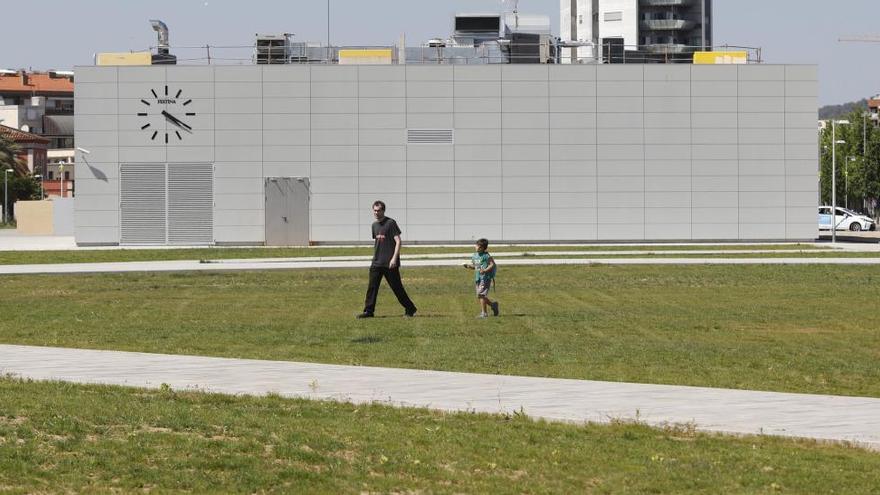 Adeu a les tanques taronges del parc Central