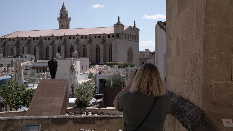 Palma de Mallorca von oben: Die Dachterrasse der Kirche Santa Eulàlia öffnet für Besucher