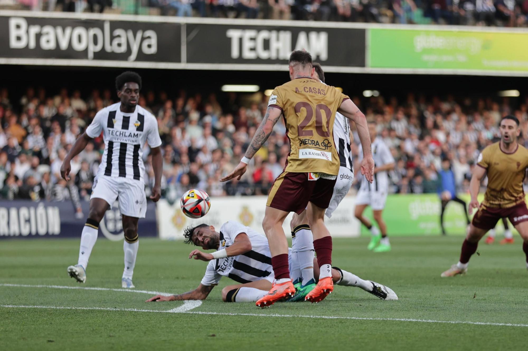 Castellón-Córdoba CF: las imágenes del partido en Castalia