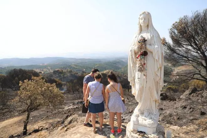 El día después del incendio en Cerro Muriano (Córdoba): el fuego rozó la tragedia