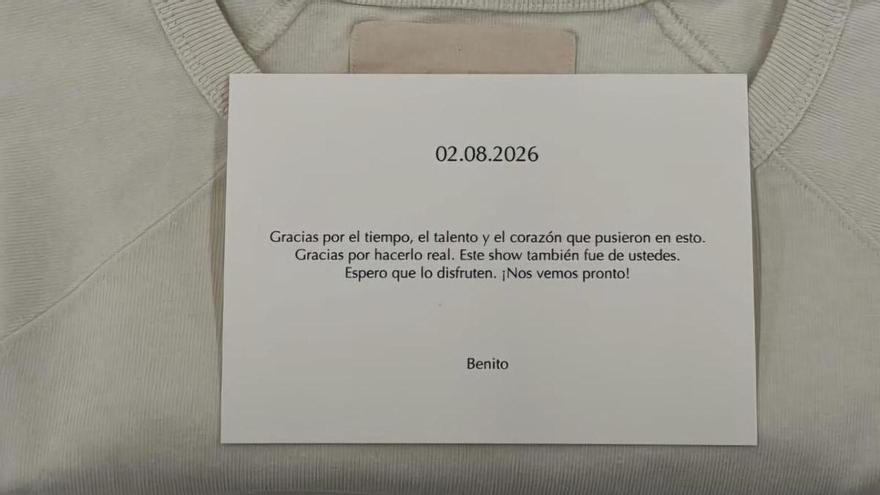 Bad Bunny regala una camiseta como la suya de la Super Bowl a los trabajadores de Zara: "Este 'show' también fue de ustedes"