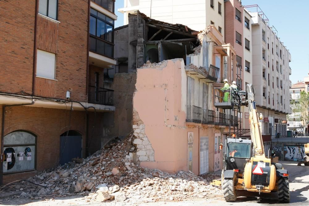 Comienza el derribo del edificio de La Feria