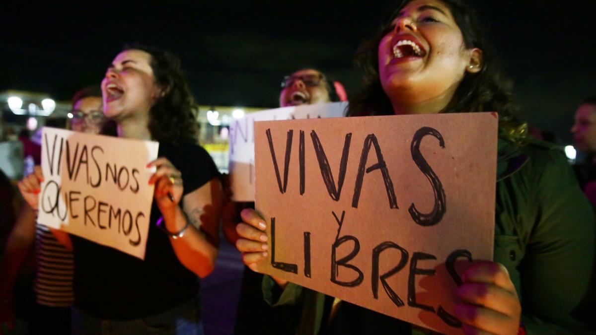 Jóvenes protestan contra la violencia machista en una imagen de archivo.