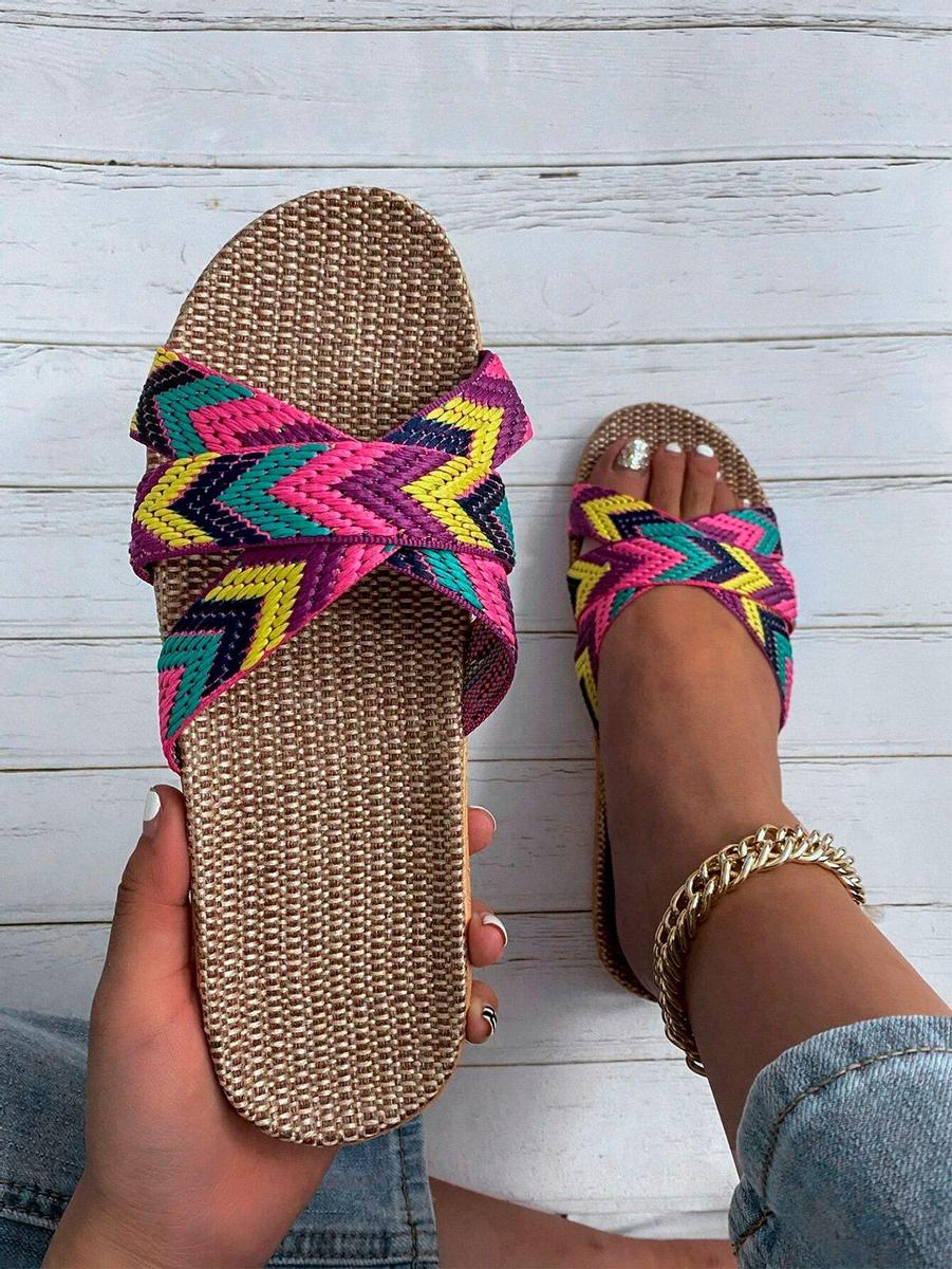 Chanclas estilo alpargatas, de Shein