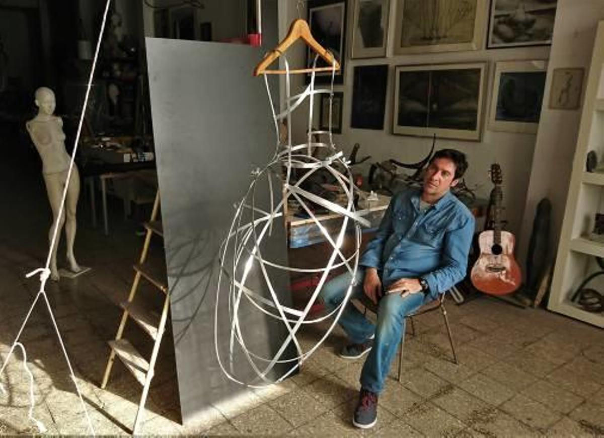 Bañuls y su escultura al límite
