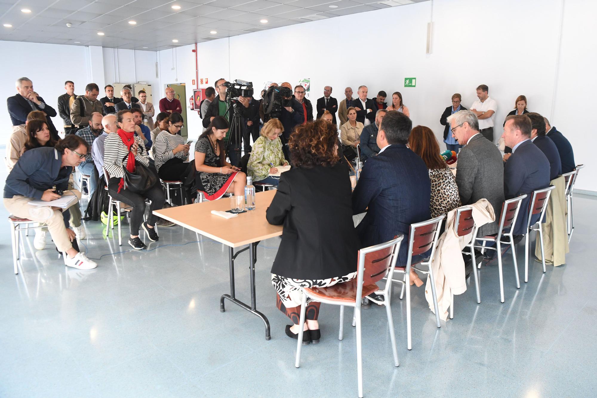 La pesca de A Coruña exhibe respaldo social ante la amenaza del cierre de sus caladeros