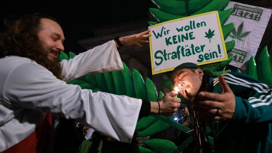 Alemania estrena la legalización parcial de la marihuana entre celebraciones y críticas