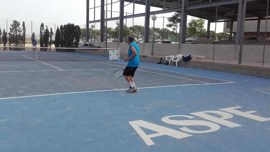 Aspe acoge sus XV 24 horas de tenis