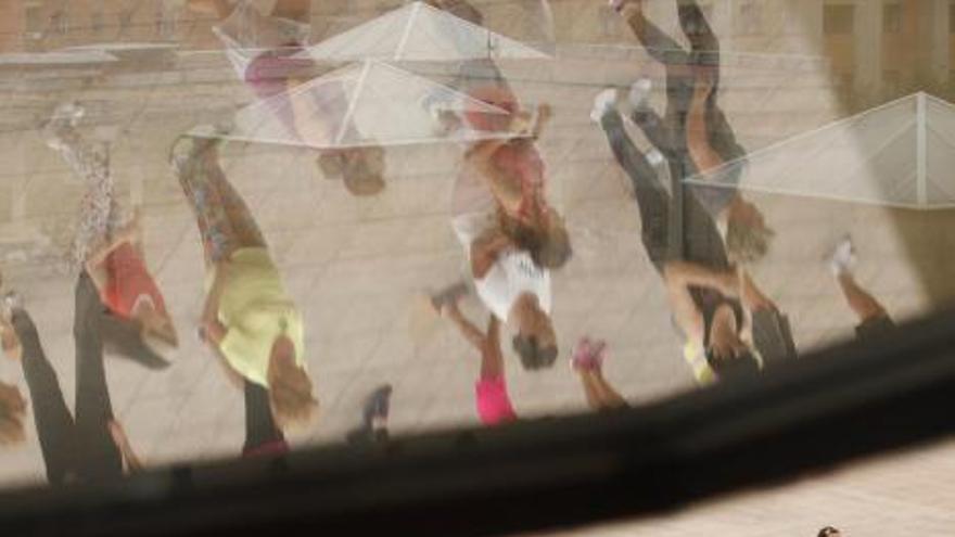 Verano a ritmo contagioso de &quot;zumba&quot;