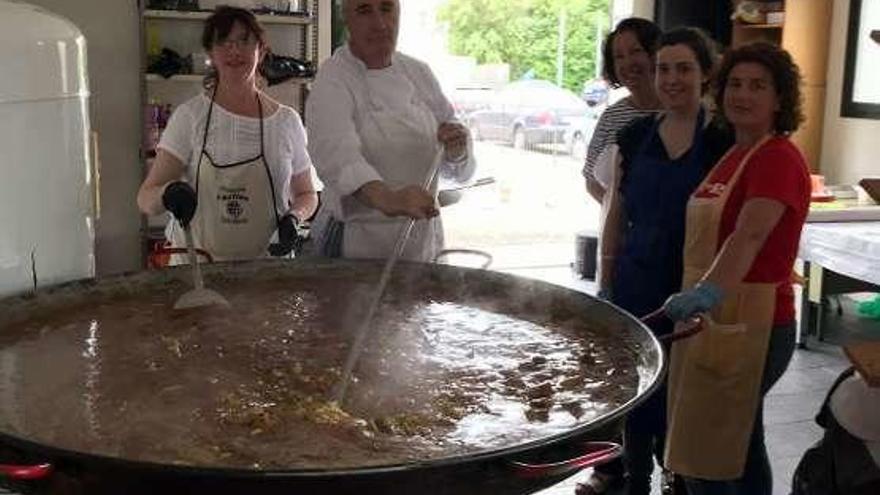 Paella solidaria en Colombres