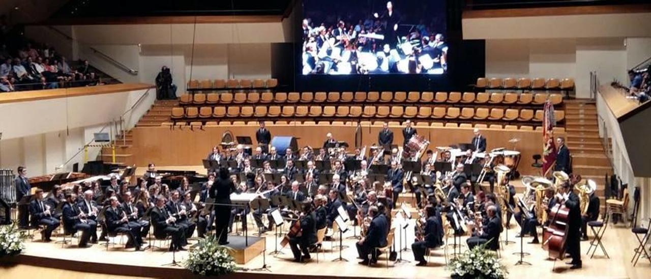 La banda de Carlet reclama por tercera vez una asamblea para destituir a la junta