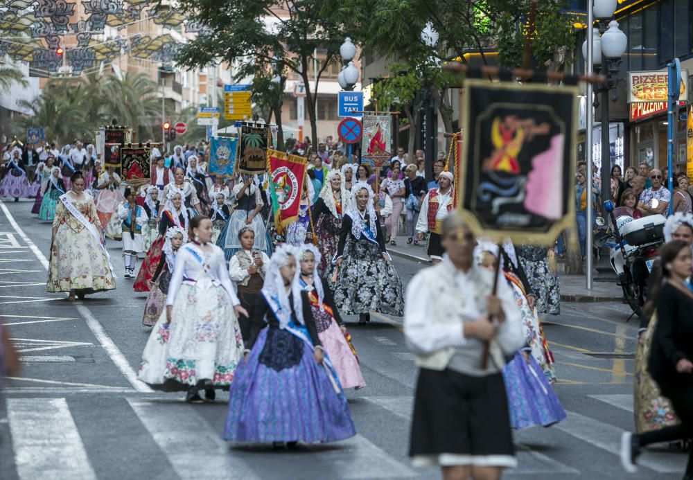 El pregón de las Hogueras 2019 da la bienvenida al Fuego a la ciudad de Alicante