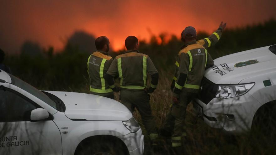 Estabilizados en Lugo dos incendios forestales en Palas de Rei y Castro de Rei