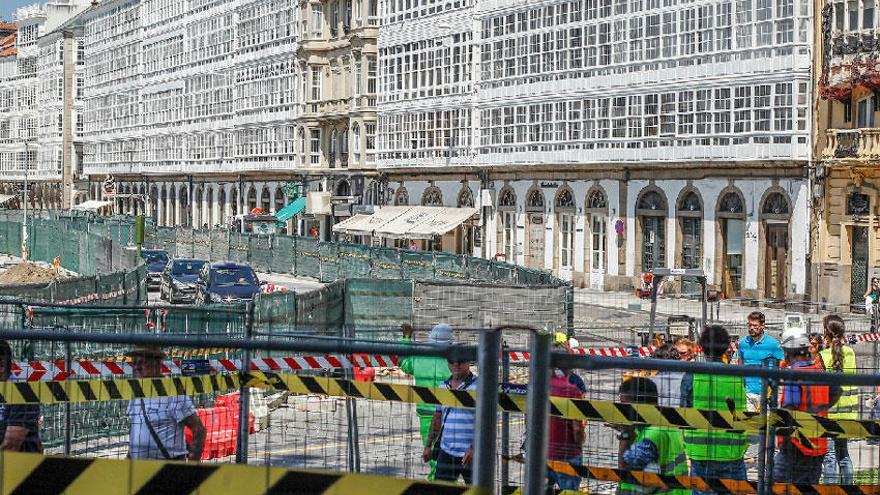 Tramo de las obras de reurbanización de la Marina.